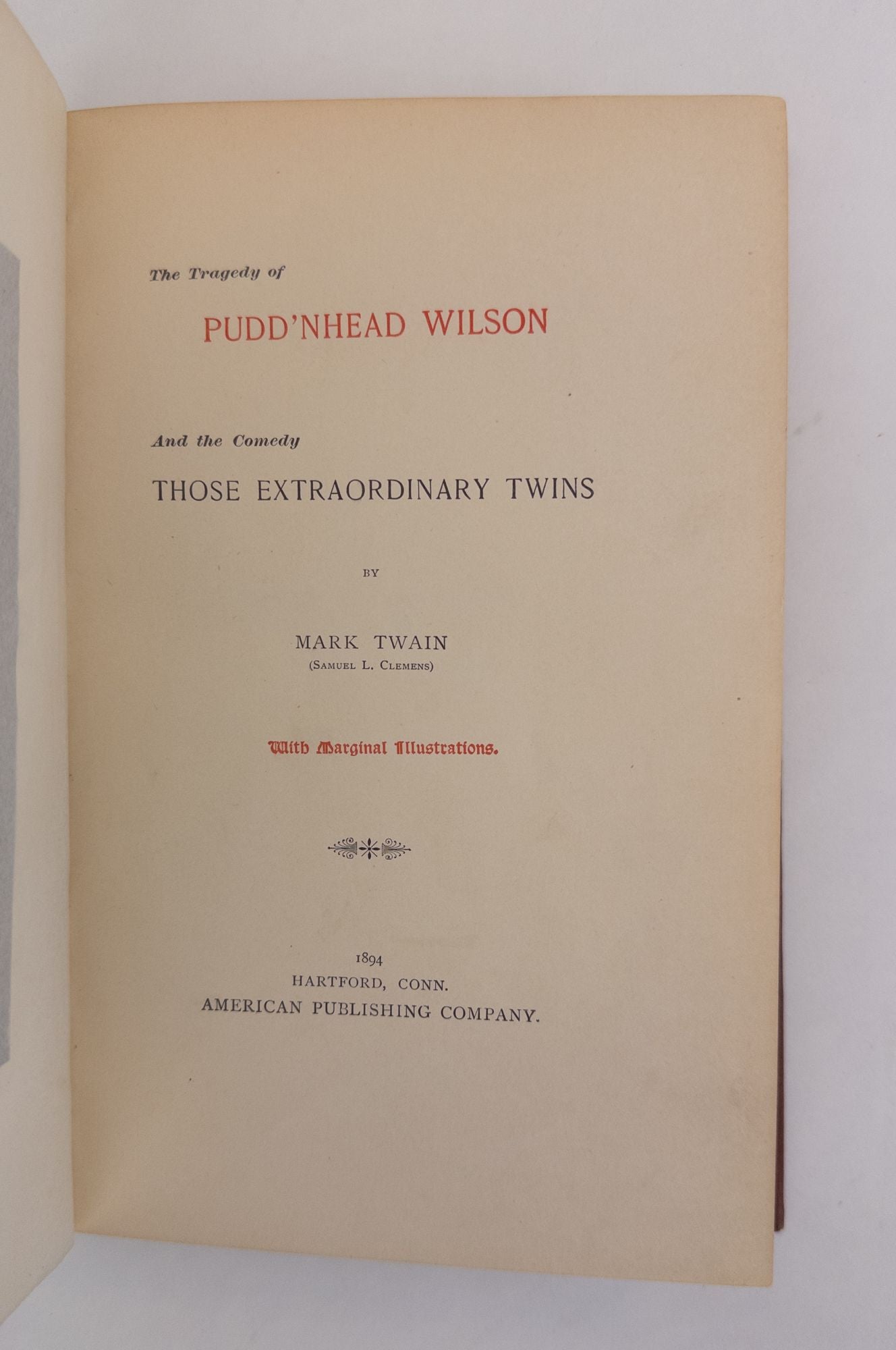 Product Image for THE TRAGEDY OF PUDD'NHEAD WILSON AND THE COMEDY OF THOSE EXTRAORDINARY TWINS
